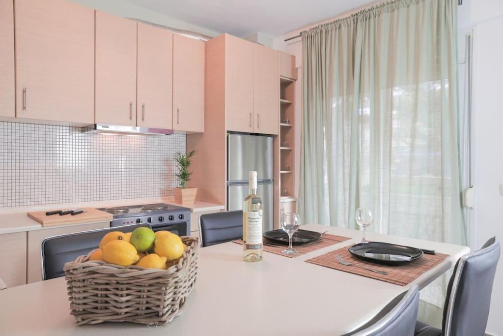 5 Min From Papageorgiou Free Indoor Parking Apartman Szaloniki Kültér fotó